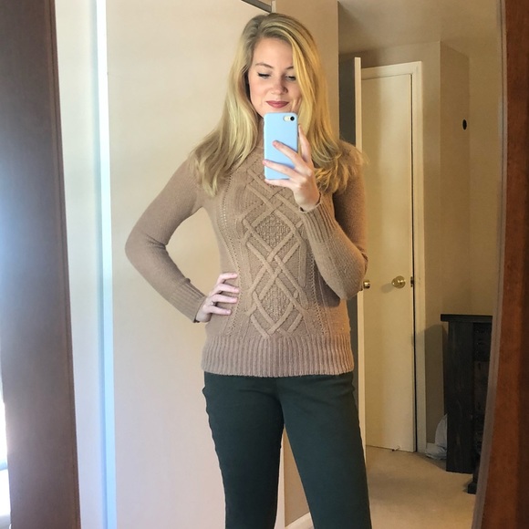 SALE 🎉 J. Crew sweater - Picture 2 of 5
